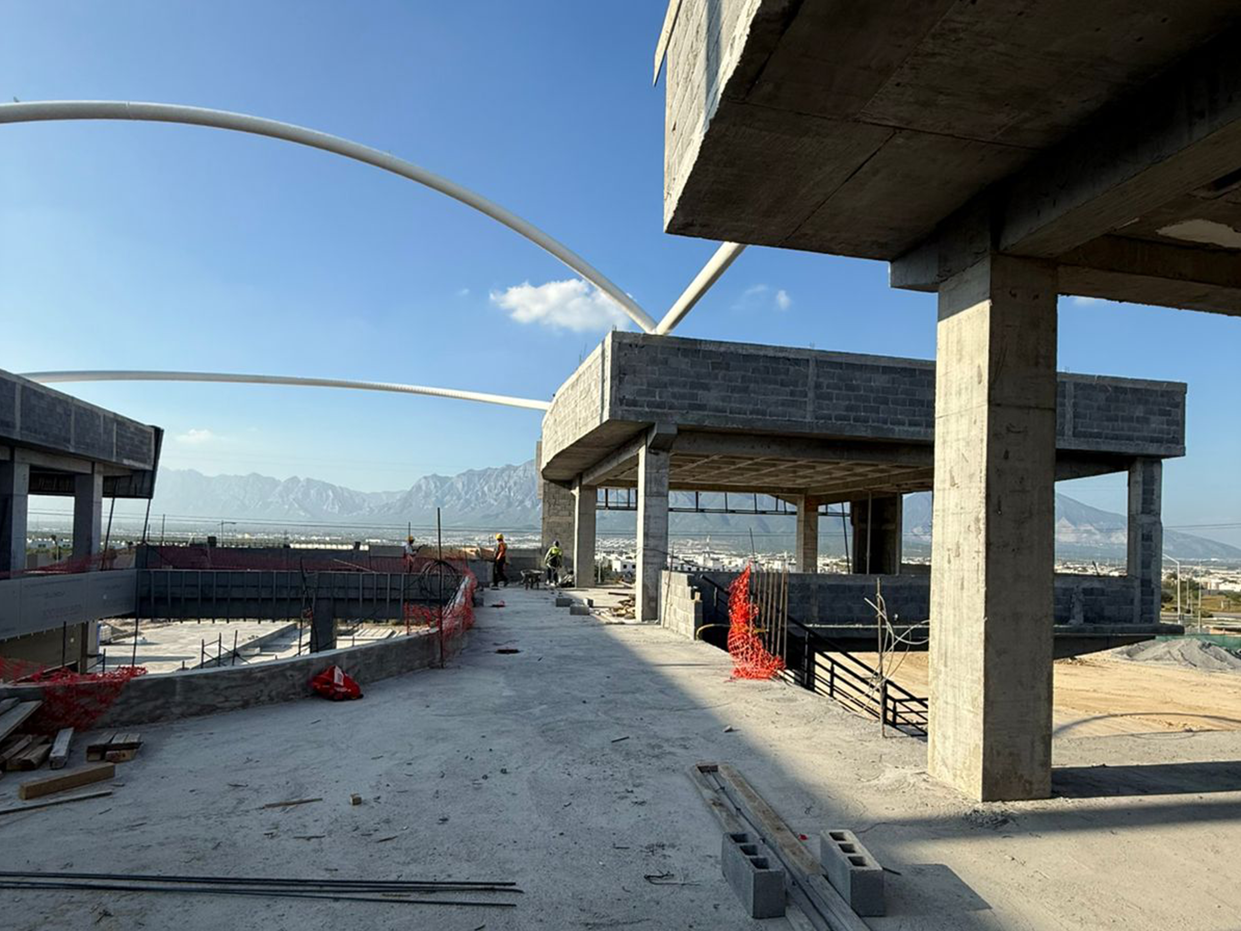 Ubicación estratégica de Plaza Dominio Cumbres en el poniente de Monterrey