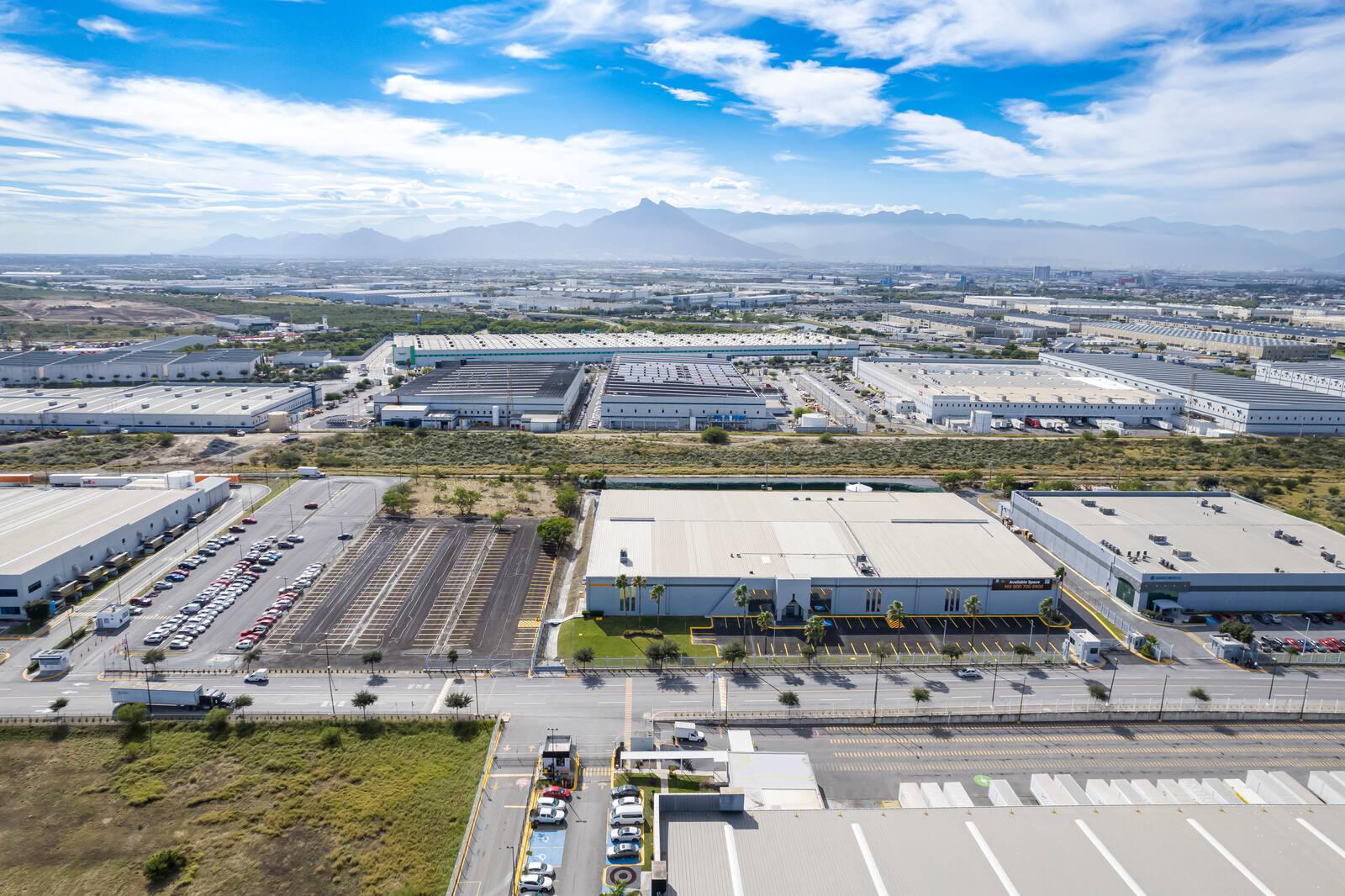 Qué evaluar antes de elegir una nave o bodega industrial en Monterrey